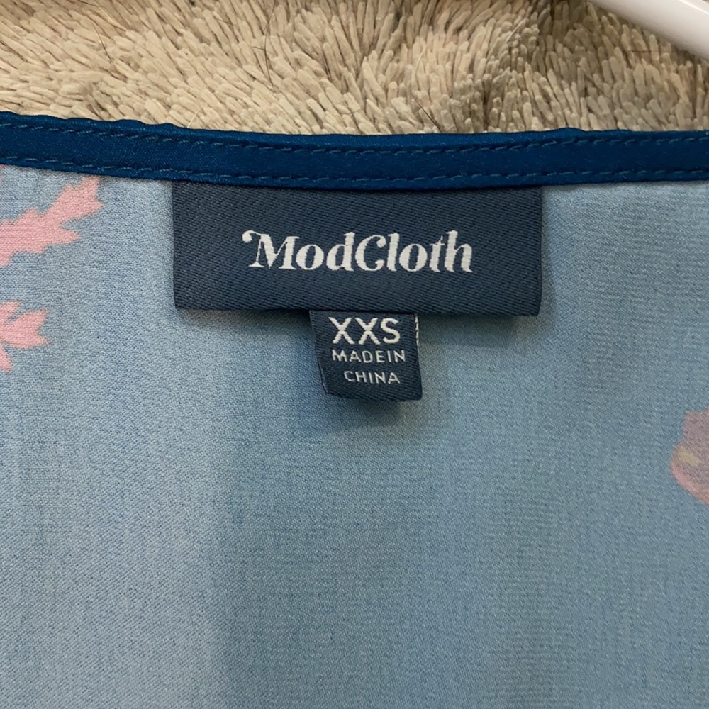 ModCloth shirt - Picture 3 of 6